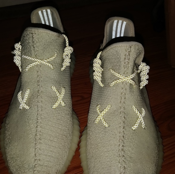 kaws shoelace yeezy